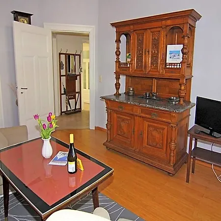 Hotel See-eck Im Zentrum Von Ahlbeck 4*
