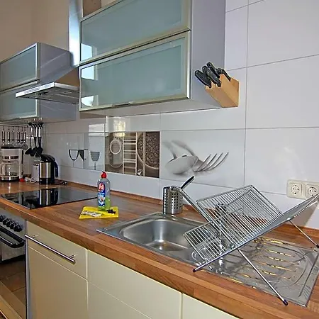 Hotel See-eck Im Zentrum Von Ahlbeck Heringsdorf (Usedom)
