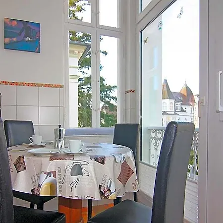 See-eck Im Zentrum Von Ahlbeck Hotel 4*